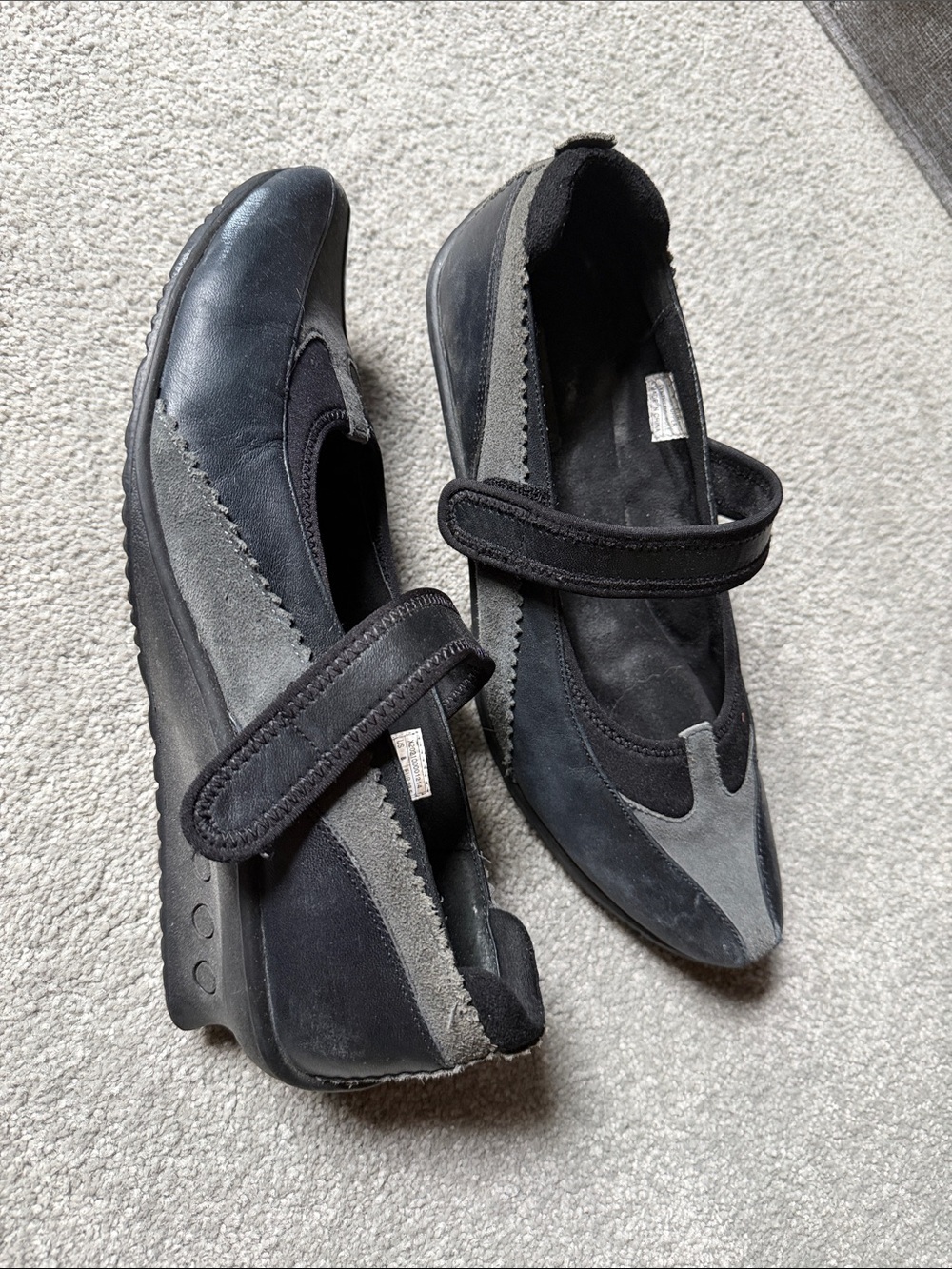 XOXO Mary Jane Style Wedge Black and Gray like sneakers!